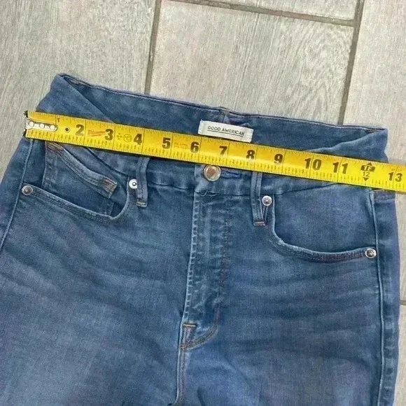 Good American Good Waist Women’s Jeans  Size 2 / 26 - Picture 4 of 9